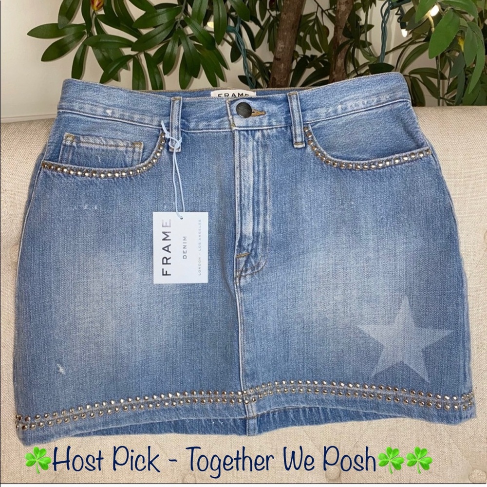 ☘️HP☘️Frame Denim Skirt with Stars - Picture 2 of 11